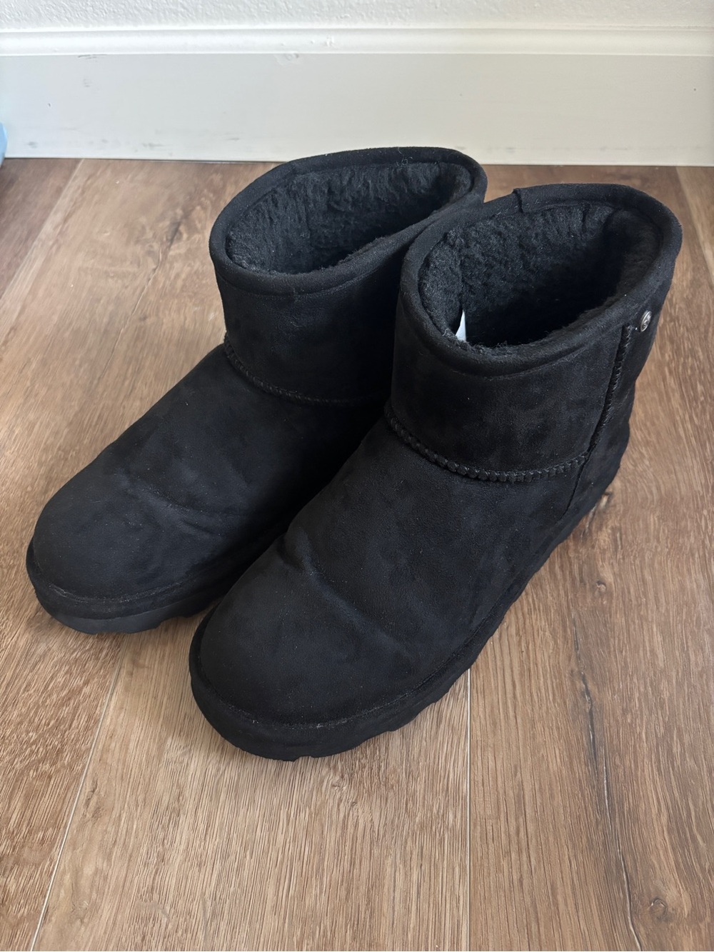 Bearpaw Alyssa Women’s Short Boots - Size 10